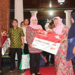 Mensos Tinjau Penyaluran PKH 2017 Tahap I di Rembang