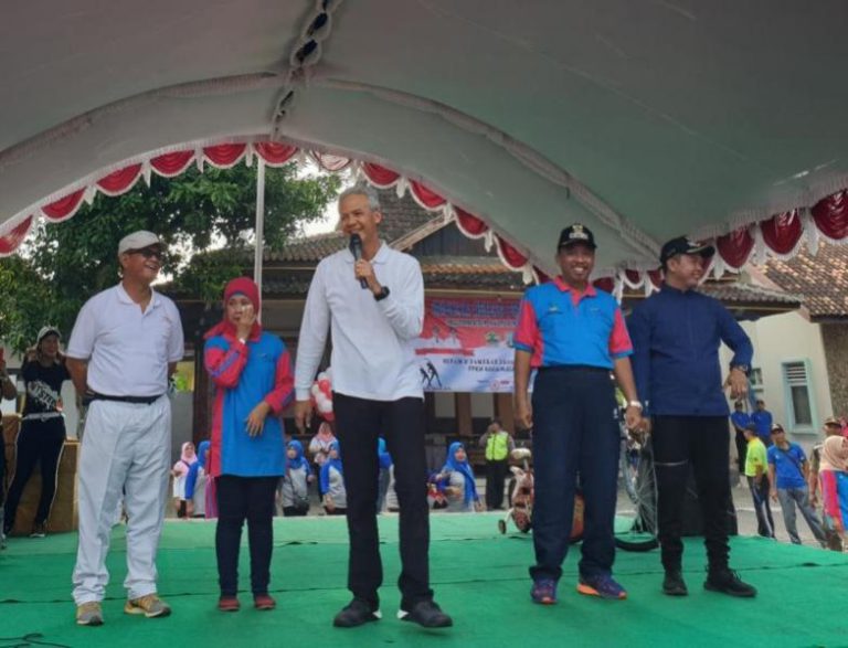 Gubernur Apresiasi Ide Pemkab Rembang Untuk “Wisudawan PKH”
