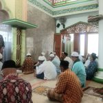 Sholat Jum’at di Masjid Besar Al- Marjan, Pjs Bupati Puji Penerapan Protokoler Jama’ah